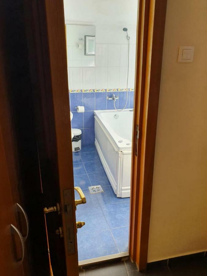 布加勒斯特Tranzitbeds***公寓式酒店 外观 照片